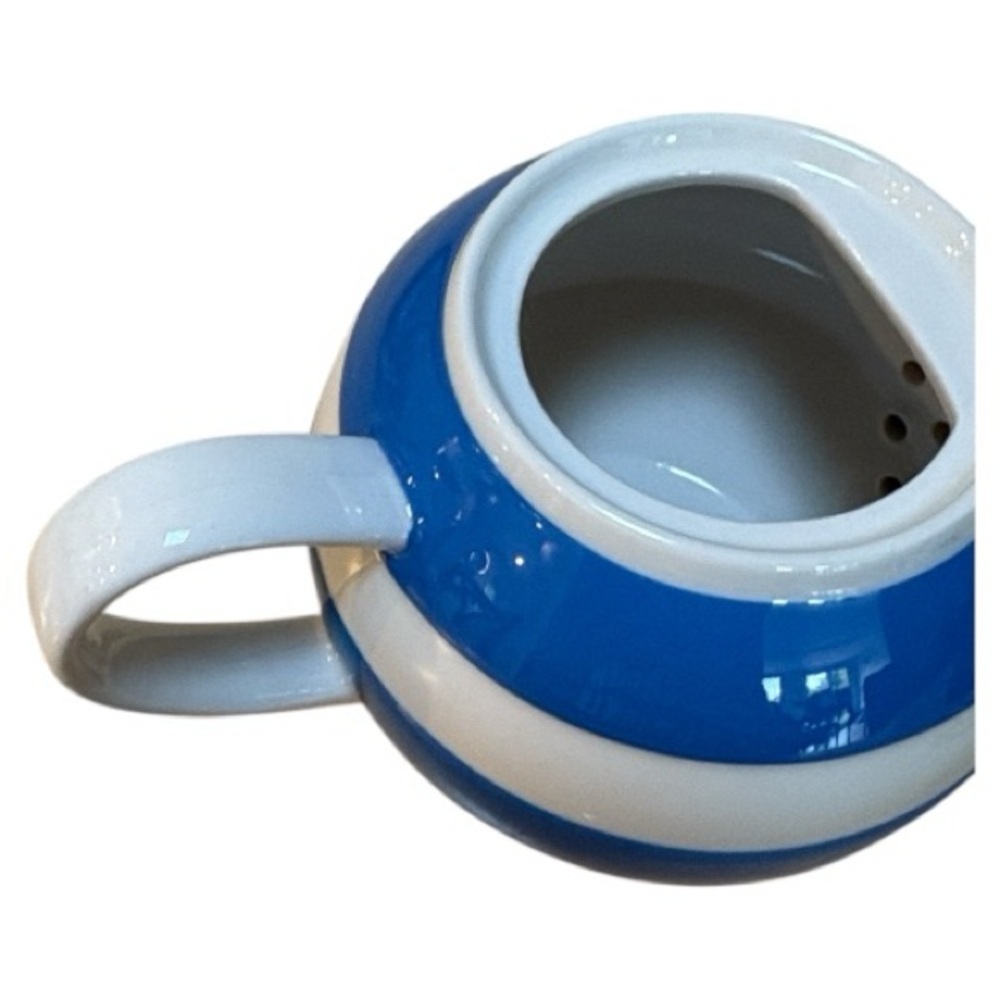 Cornishware Betty Teapot - Picture 4 of 5